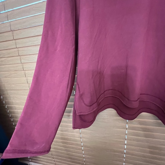 ebb & flow long sleeve high low top size 3X color - Picture 6 of 6